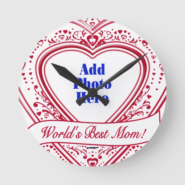 World's Best Mom! Foto von Red Hearts Runde Wanduhr (Vorderseite)