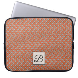 Woven Orange Rattan auf Custom Gray mit Monogram Laptopschutzhülle