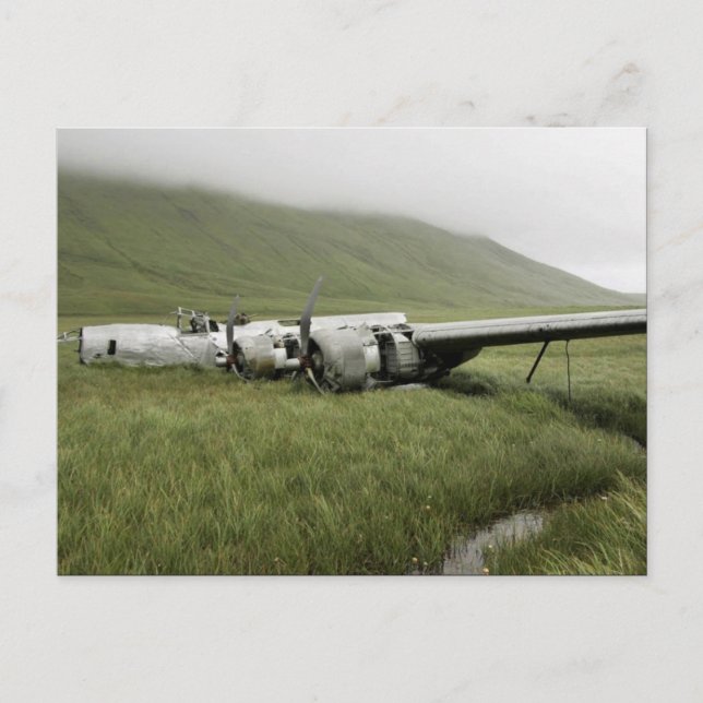 Wracks von Flugzeugen des Zweiten Weltkriegs auf A Postkarte (Vorderseite)