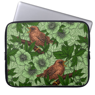 Wren und Hellebos auf dunkelgrün Laptopschutzhülle