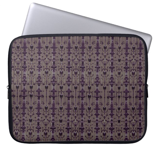 Wrotish Iron Noir Laptopschutzhülle (Vorderseite)