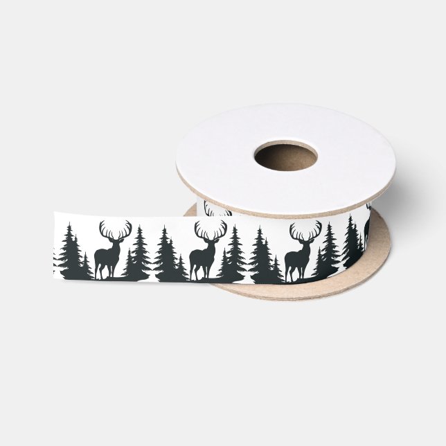Wunderbarer Buck unter den Kiefern Satinband (Spule)