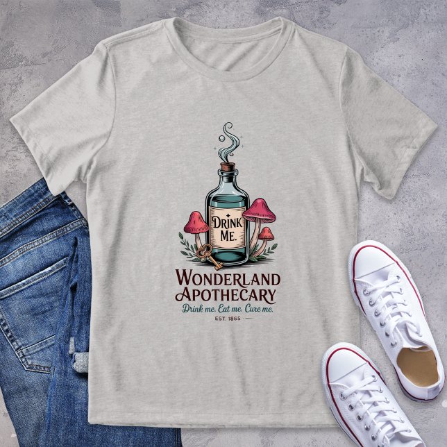 Wunderland Apothekary Logo Drink Me Booklet Tri-Blend Shirt (Von Creator hochgeladen)