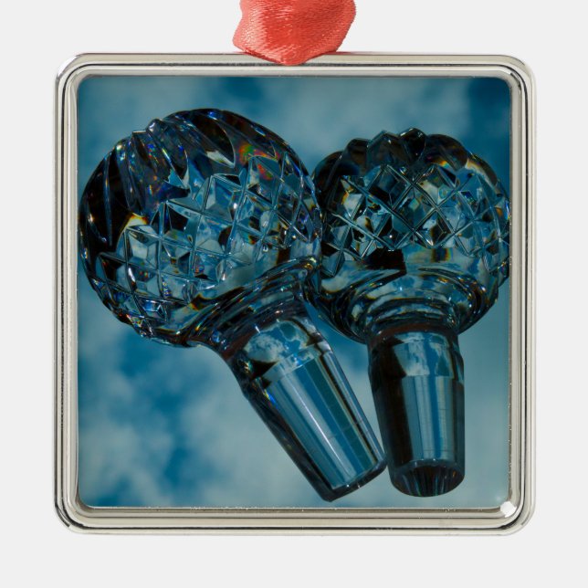 Wundern Sie sich beim Crystal Blue Skies Silbernes Ornament (Vorne)