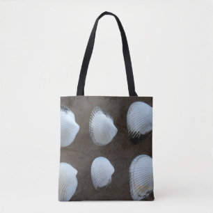 Wunderschöne Arkkatze mit Muscheln auf einer Totta Tasche
