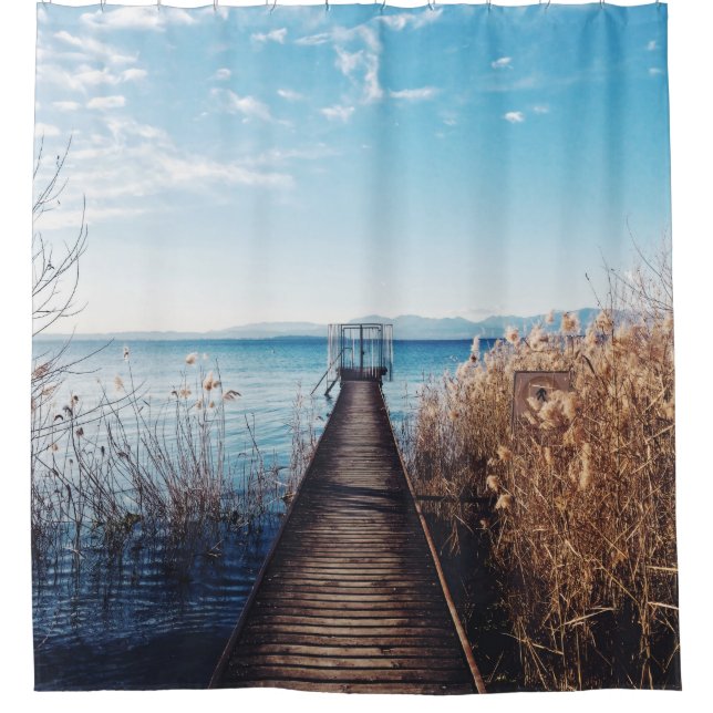 Wunderschöne Landschaft Duschvorhang (Vorderseite)