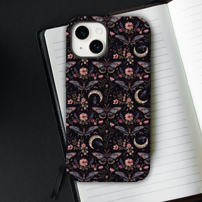 Wunderschöne Motten Blumen und Monde Muster Case-Mate iPhone 14 Hülle (Von Creator hochgeladen)