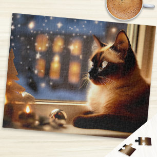 Wunderschöne Siamkatze am Fenster Weihnachts-Tier