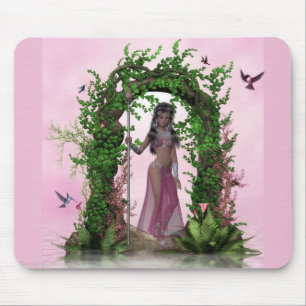 Wunderschöner rosa Elf unter der Archway Mousepad