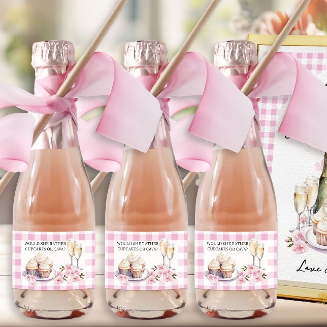 Würde sie lieber Cupcake oder Cava Champagne (Bottle Favor labels from Cupcakes and Cava Bridal Shower Collection by Darling & May)
