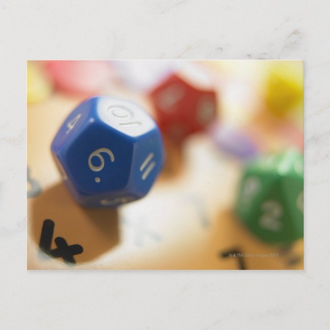 Würfel im Mathematikspiel Postkarte (Vorderseite)