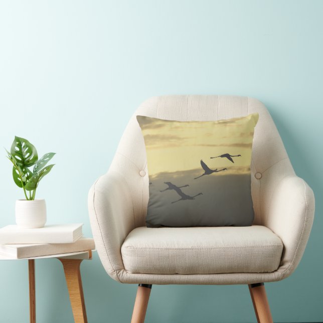 Wurfkissen mit fliegenden Vögeln Kissen (Stuhl )