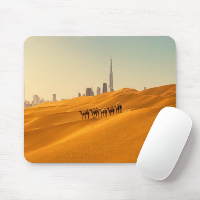 Wüsten | Dubais Skyline-Ansicht mit Kameln Mousepad (Mit Mouse)