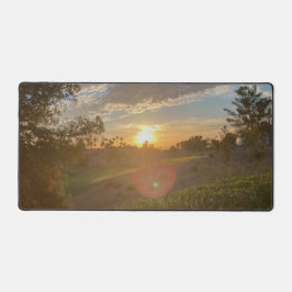 Wüsten-Sonnenaufgang über dem Golfplatz von Las Ve Schreibtischunterlage