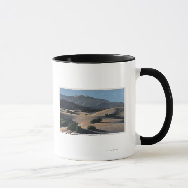 Wüstenduschen und schneebedeckte Berge Tasse (Rechts)