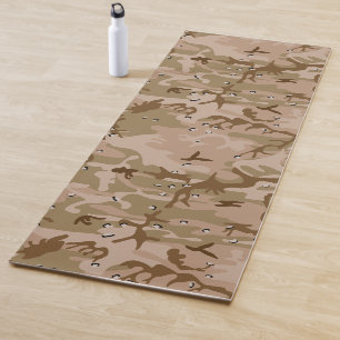 Wüstenkampfarena mit Kies, Militär, Armee Yogamatte