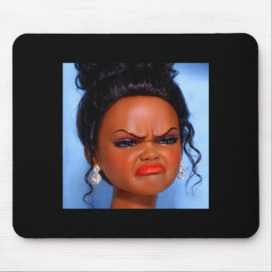 Wütendes angewidertes schwarzes Puppen-Gesicht Mem Mousepad