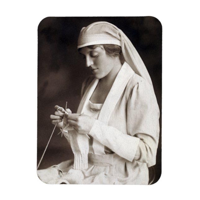 WWI Nurse Strickpullover Magnet (Vertikal)