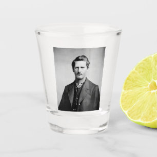 Wyatt Earp: Gesetzeshüter, Revolverheld, Saloonbes Schnapsglas