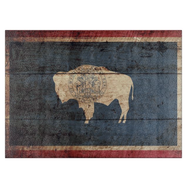 Wyoming State Flag auf altes Holzkörnchen Schneidebrett (Vorderseite)