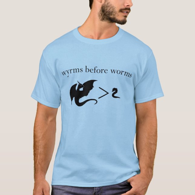Wyrms vor dem T - Shirt der Wurm-Männer (Vorderseite)