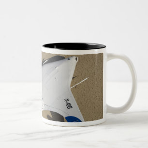 X-48B Blended Wing Body Unbemanntes Luftfahrzeug 2 Zweifarbige Tasse