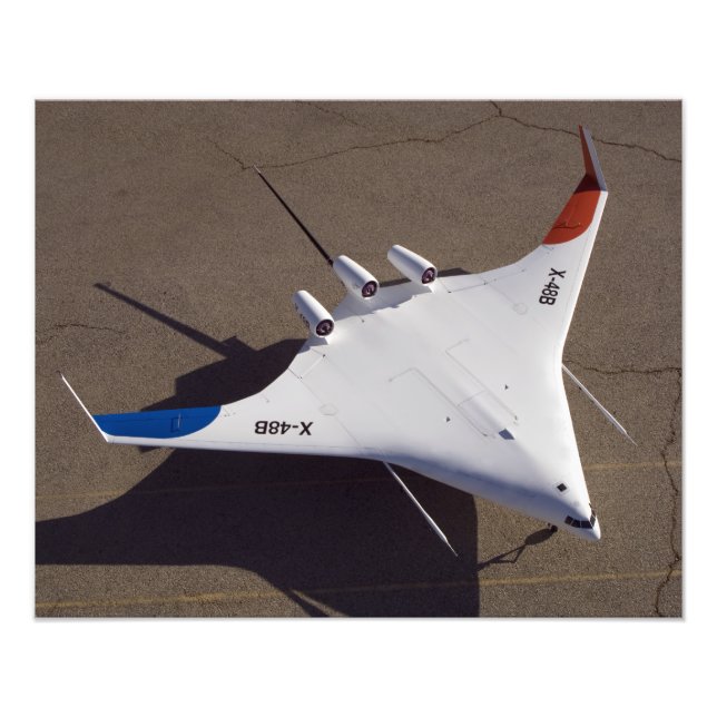 X-48B Blended Wing Body Unbemanntes Luftfahrzeug 4 Fotodruck (Vorne)