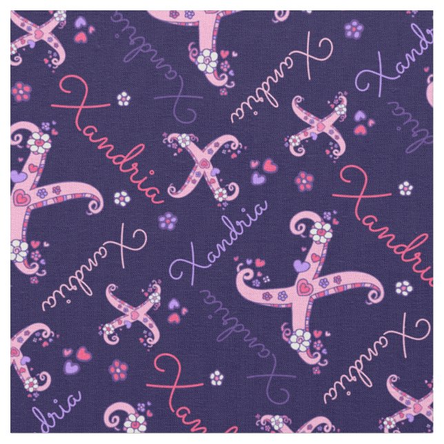 X Monogramm und personalisierter Name Willow Stoff (Nahaufnahme)