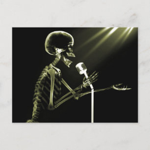 X-RAY SKELETON SINGING ON RETRO MIC - GELB POSTKARTE
