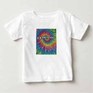 "Xceed Xpectations." in mehrfarbiger Farbe: Baby T-shirt
