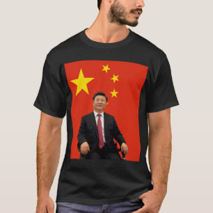 Xi Jinping vor chinesischer Flagge Familie Familie T-Shirt