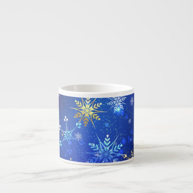 XMAS Blue Background mit goldenen Schneeflocken Espressotasse (Vorderseite)