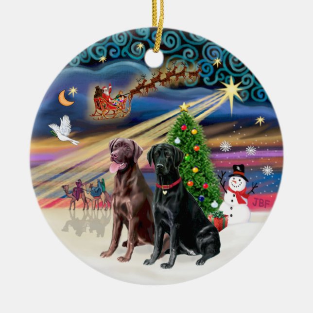 Xmas Magic - Labradors (schwarz + Schokolade) Keramik Ornament (Vorne)