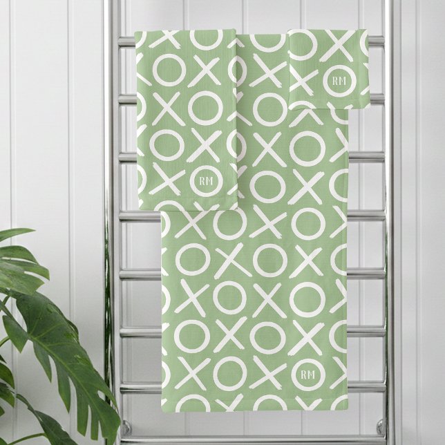 XOXO Hugs & Kisses Monogrammed Name Green Modern Badhandtuch Set (Von Creator hochgeladen)