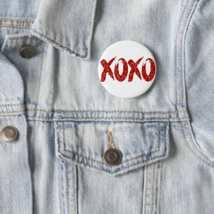 XOXO Roter Glitzer Glam Brushstroke Hug and Kiss Button