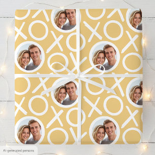 XOXO Umarmungen & Küsse 2 Foto Gelbe Pinsel Schrif Geschenkpapier