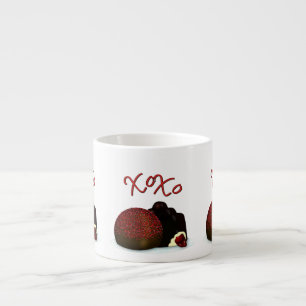 XOXO Valentine Bonbon and Dark Chocolate Espressotasse