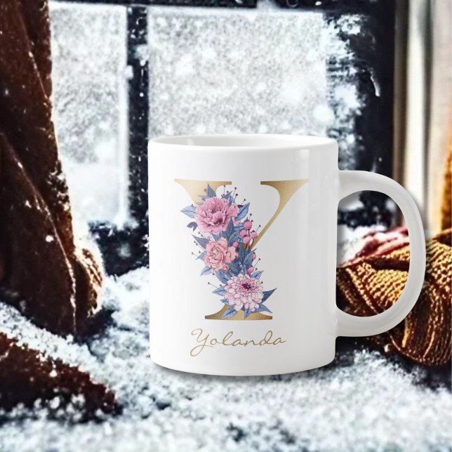 Y Letter Gold Monogram Pink Blue Floral Jumbo-Tasse (Von Creator hochgeladen)