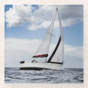 Yacht-Segeln in der hohen See Glasuntersetzer