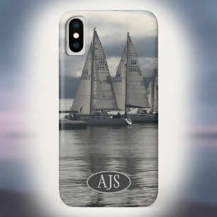 Yachten in einer Bucht in Schottland. Case-Mate iPhone Hülle