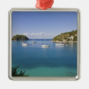 Yachten vor Anker, Lakka, Paxos, Griechenland Ornament Aus Metall