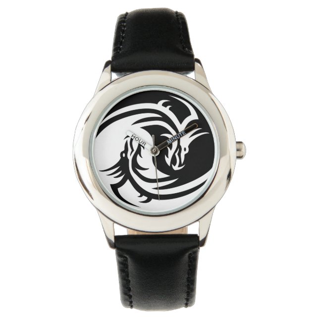 Yang Drachen schauen zu Armbanduhr (Vorderseite)