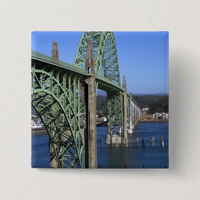 Yaquina Bay Bridge über die Yaquina Bay Button (Vorderseite)