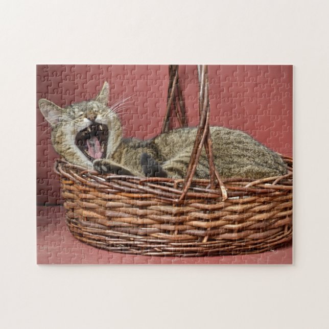Yawning Cat Puzzle (Horizontal)