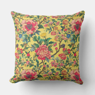 Yellow and Pink Chinoiserie Floral Kissen