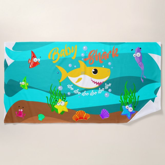 Yellow Baby Shark and Friends doo doo doo Strandtuch (Vorderseite)