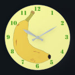 YELLOW BANANA IM POP ART STYLE MIT GRÜNEN ZAHLEN GROßE WANDUHR<br><div class="desc">Eine hellgelbe Uhr mit grünen Zahlen und eine digitale Abbildung einer tropischen Banane. Verfügbar in anderen Optionen. Besuchen Sie unseren Shop für weitere Wall Uhren und andere Zuhause Geschenke.</div>