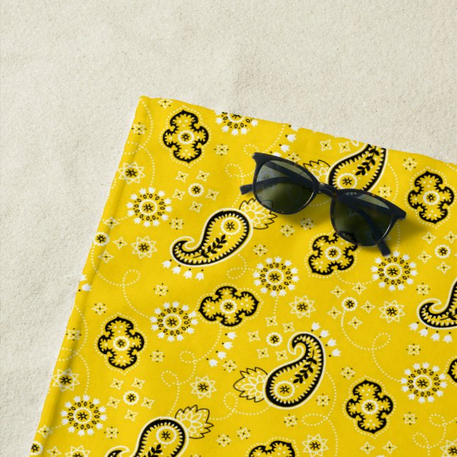 Yellow Bandana NAME Black Red White Fun Strandtuch (Beispiel)