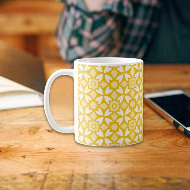 Yellow Batik Pattern Mug Kaffeetasse (Von Creator hochgeladen)