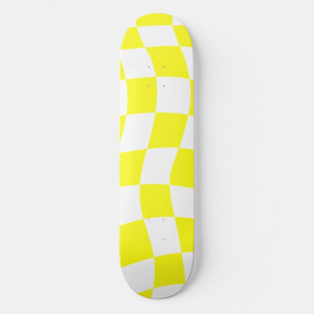 Yellow Checkerboard Skateboard (Vorderseite)